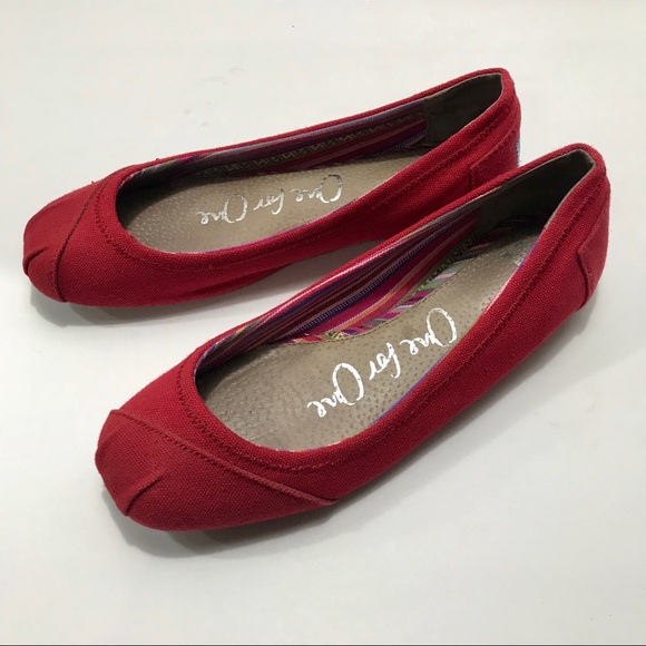 red flats wide width